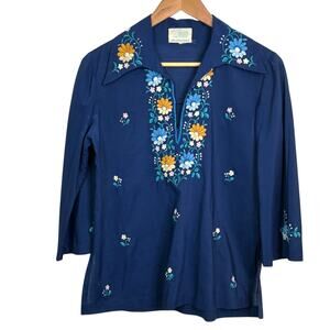 Lily Hand Embroidered Blue Size Large Vintage Collared Pullover Blouse